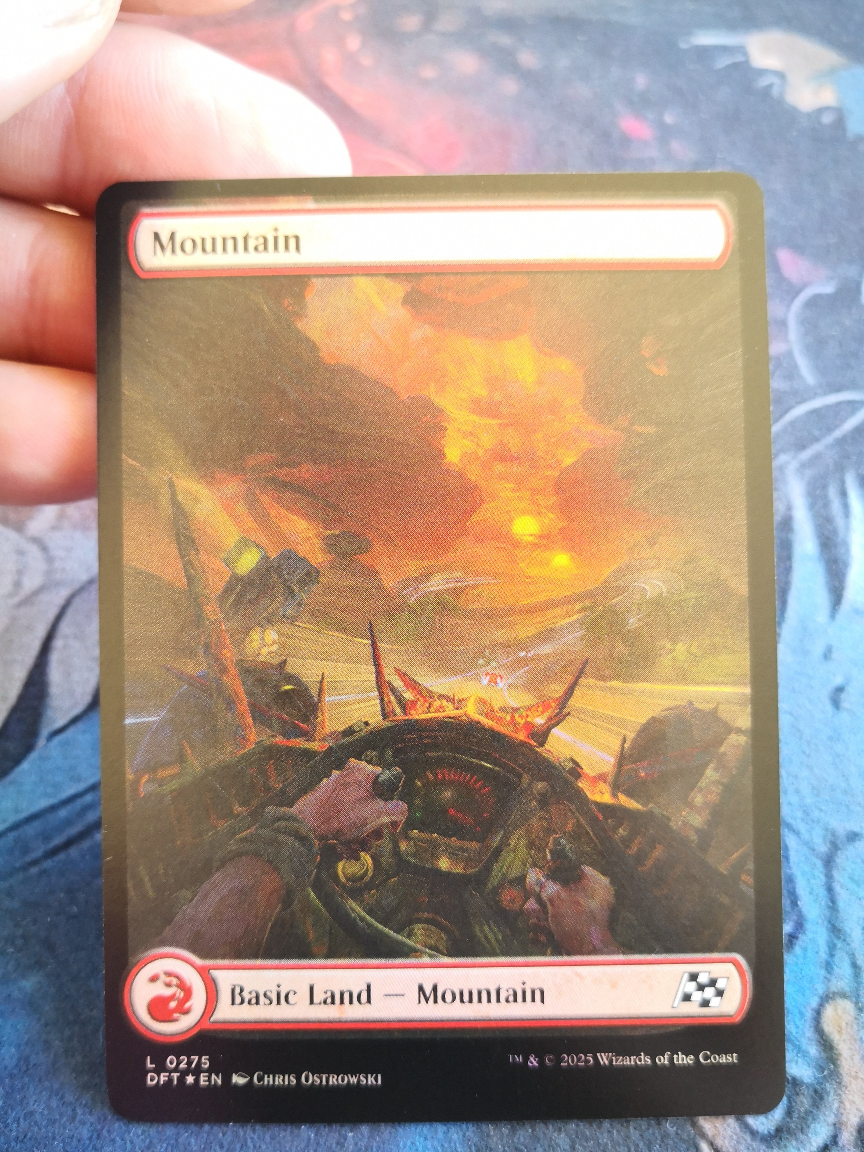 Mountain 275 borderless Foil
