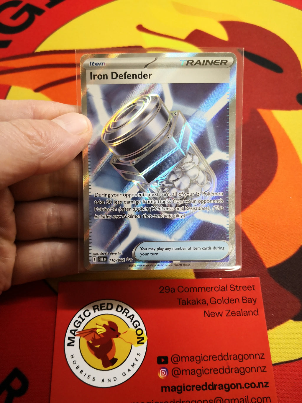Iron Defender 110/084  - Pokemon TCG Singles